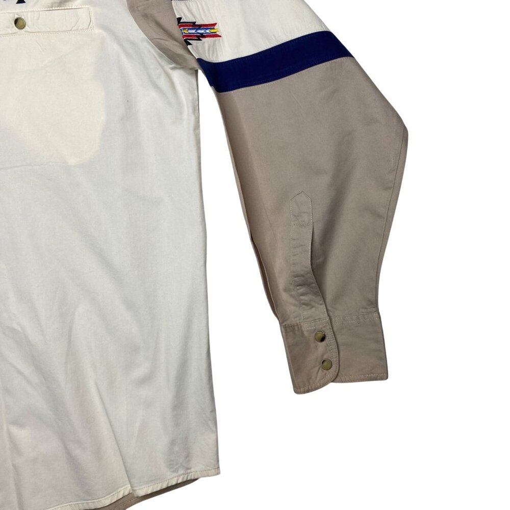 VTG Wrangler Beige/Blue Color block Embroidered southwestern Snap shirt XL - Picture 4 of 9